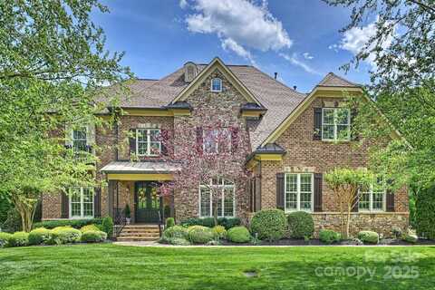 2001 Arundale Lane, Matthews, NC 28104