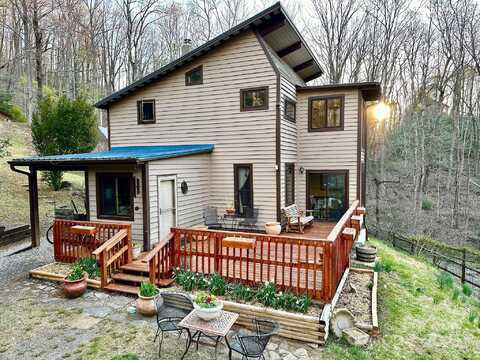 212 Rosy Branch Farm Road, Black Mountain, NC 28711