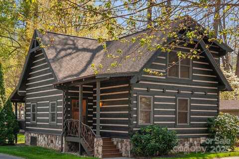18 Rachels Circle, Maggie Valley, NC 28751