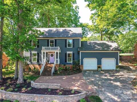 10024 Whitethorn Drive, Charlotte, NC 28277