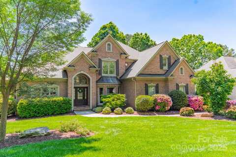 13358 Bally Bunnion Way, Davidson, NC 28036