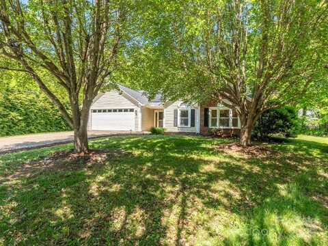 989 Thorncrest Court, Fletcher, NC 28732