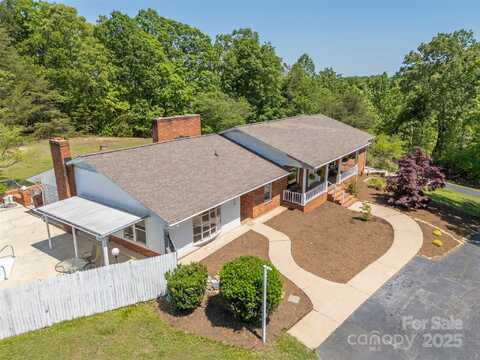 228 Oak Crest Drive, Rutherfordton, NC 28139