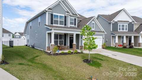 67 Thornberry Road, Hendersonville, NC 28792