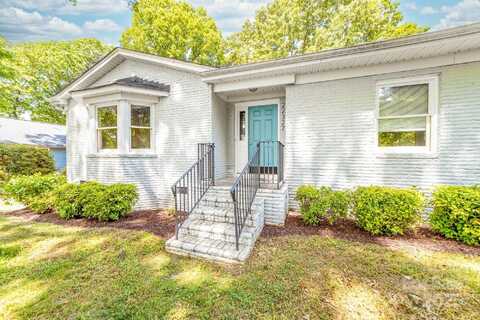 22330 Torrence Chapel Road, Cornelius, NC 28031