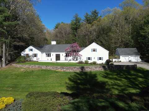 26 Lord Davis Lane, Avon, CT 06001