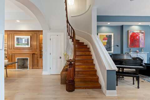 93 Elm Street, Hartford, CT 06106