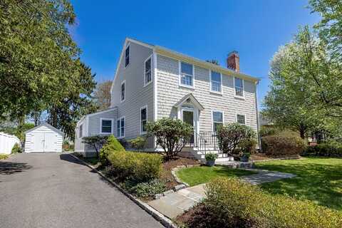 13 Rochambeau Avenue, Ridgefield, CT 06877