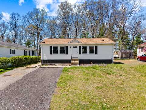 91 Colonial Road, Plainfield, CT 06374