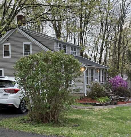 226 Main Street North, Woodbury, CT 06798