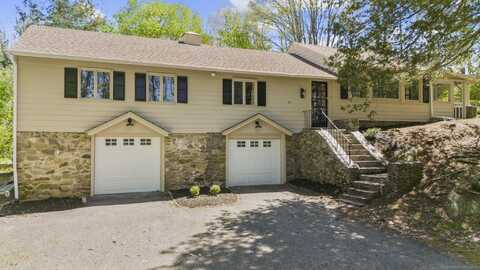 67 Obtuse Hill Road, Brookfield, CT 06804