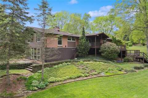 4072 Woodedge Drive, Bellbrook, OH 45305