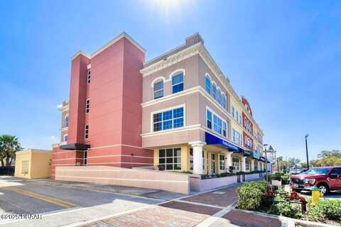 208 Wall Street, Daytona Beach, FL 32114