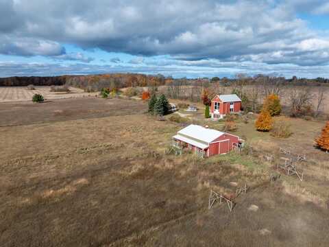 7448 Hillside Rd, Egg Harbor, WI 54209