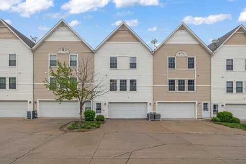 1046 10th Avenue NW, Altoona, IA 50009