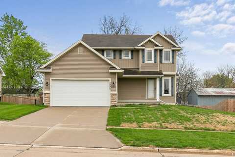 3020 19th Street SW, Altoona, IA 50009