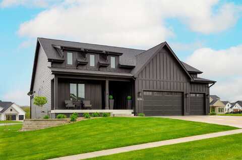 11218 Westport Drive, West Des Moines, IA 50266