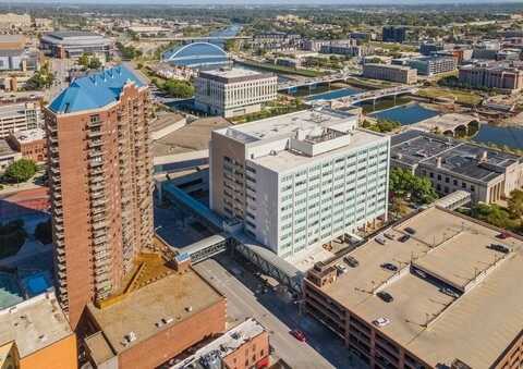 300 Walnut Street, Des Moines, IA 50309
