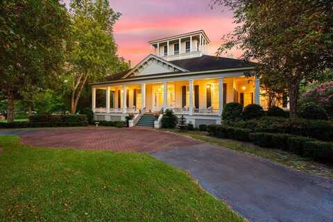 823 Barbour Street, Eufaula, AL 36027