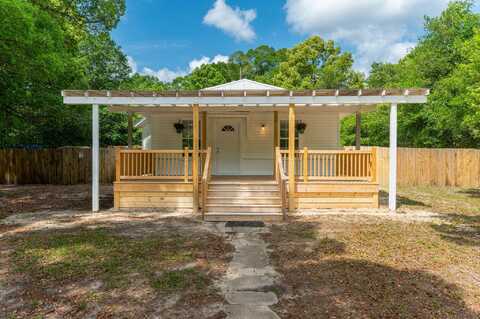 375 N Norwood Road, DeFuniak Springs, FL 32433