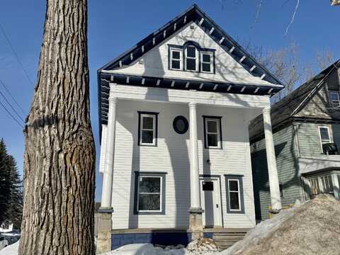 801 E Spruce ST, Muir, MI 49783