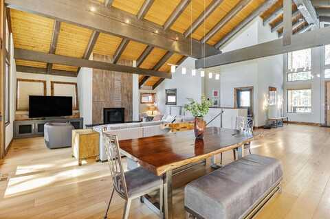 125 Basque, Truckee, CA 96161