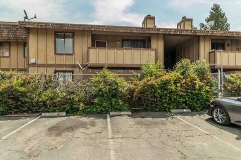 1221 Peach Avenue N, Fresno, CA 93727