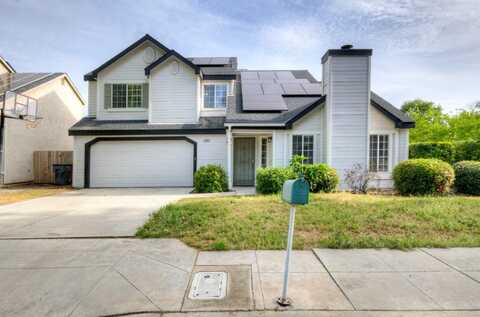 1761 Jordan Avenue E, Fresno, CA 93720