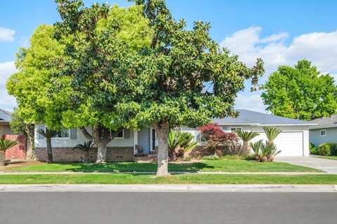 6352 Fisher Street N, Fresno, CA 93710