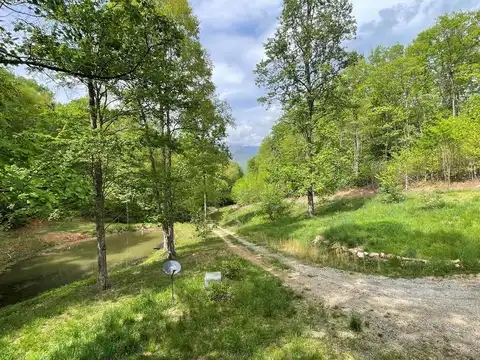 930 Copperhead Cove, Sylva, NC 28779