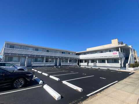 9105 Atlantic Ave, Margate City, NJ 08402