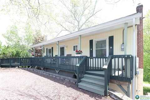 2325 North Delaware Drive, Fair Oaks, PA 18040