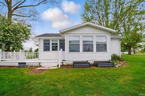 158 North Drive, Geneva, IN 46740