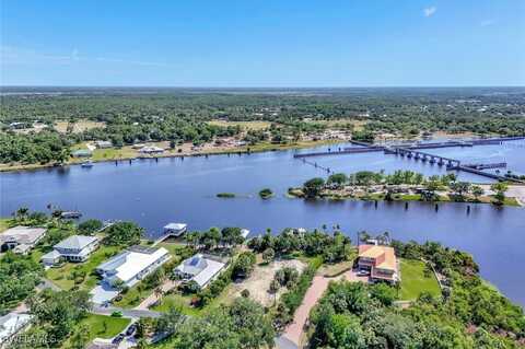 16420 Oakview Circle, Alva, FL 33920
