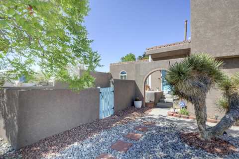 8244 Eddy Avenue NE, Albuquerque, NM 87109