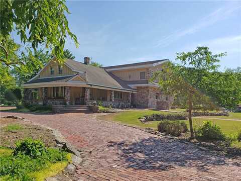 10163 SAMPSON Road, Erie, PA 16509