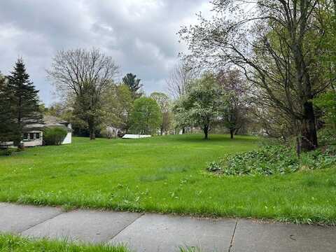 820 MEAD Avenue, Corry, PA 16407