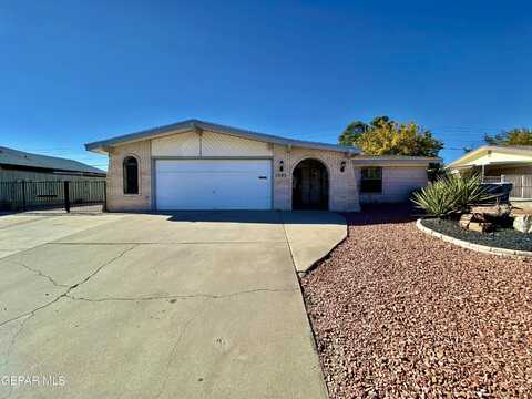 1305 VISTA DE ORO Drive, El Paso, TX 79935