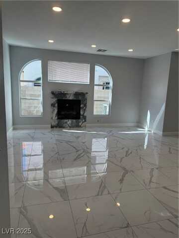 8711 Villa Jeremiah Lane, Las Vegas, NV 89147