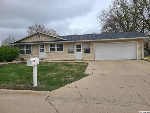 434 21st SW, MASON CITY, IA 50401