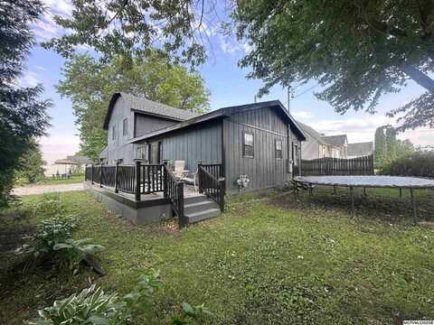 2779 17th SW, MASON CITY, IA 50401