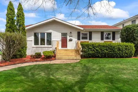 910 W Pine Place, Griffith, IN 46319