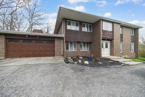809 W 126th Court, Crown Point, IN 46307