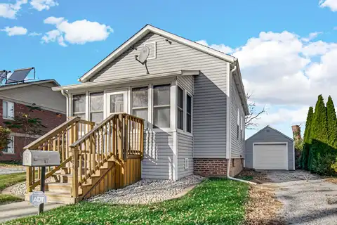 904 E Clark Street, Crown Point, IN 46307