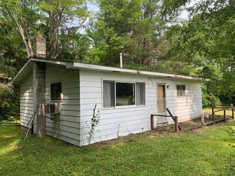 421n HWY 182, Park Falls, WI 54552