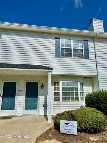 3930 Sterling Pointe Drive, Winterville, NC 28590