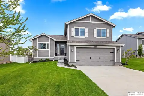 8206 S 186th Street, Omaha, NE 68136