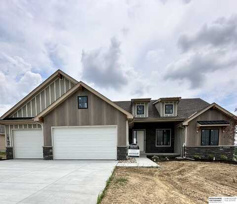 10955 S 102nd Street, Papillion, NE 68046
