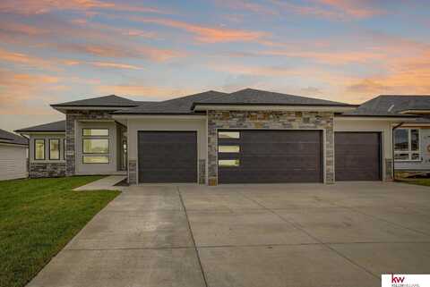 5608 N 212 Street, Elkhorn, NE 68022
