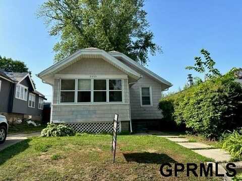 3933 R Street, Omaha, NE 68107